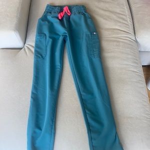 Figs Highwaisted Yola scrub pants marine